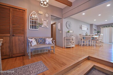 721 5th Ave SE, East Grand Forks, MN 56721 - photo 6