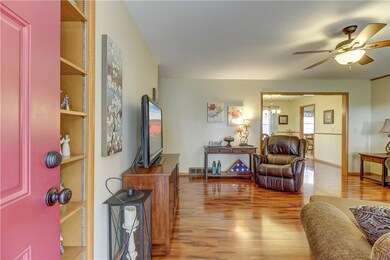 711 NW Range St, Blue Springs, MO 64015 - photo 3