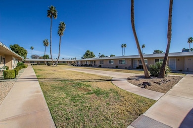 10896 W Santa fe Dr, Sun City, AZ 85351 - photo 4