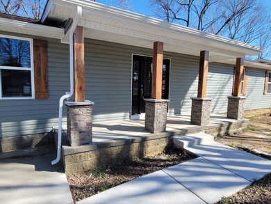 210 Bell St, Manchester, TN 37355 - photo 4