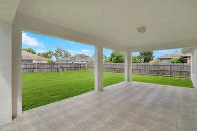 1942 SW Hampshire Ln, Port Saint Lucie, FL 34953 - photo 4