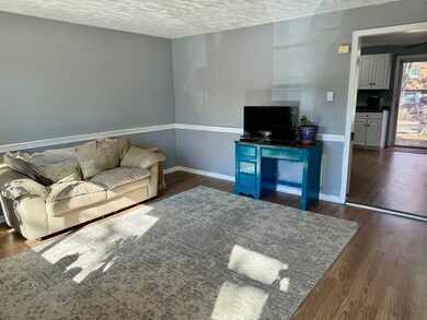 141 Thissell Ave unit 5, Dracut, MA 01826 - photo 2