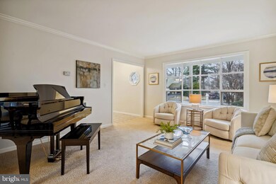 9226 Lake Braddock Dr, Burke, VA 22015 - photo 2