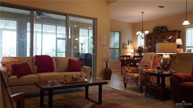 3900 Hummingbird Ln, Mission, TX 78572 - photo 5