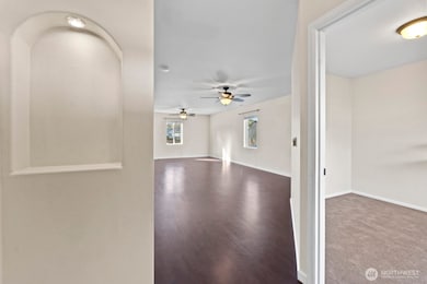 1105 Sigafoos Ave NW, Orting, WA 98360 - photo 3