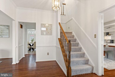 8923 Magnolia Ridge Rd, Fairfax Station, VA 22039 - photo 2