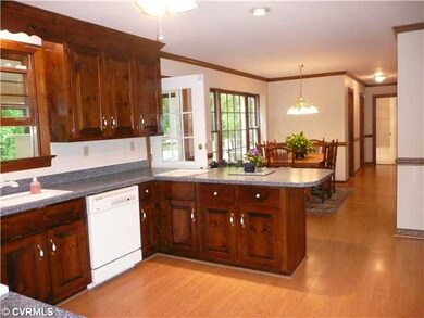 Kitchen - Kitchen with Breakfast Nook