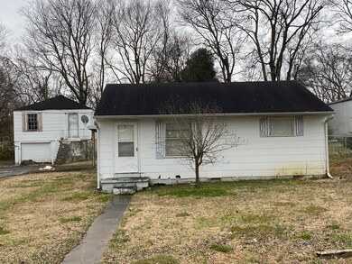 428 Fairground Heights, Shelbyville, TN 37160 - photo 4