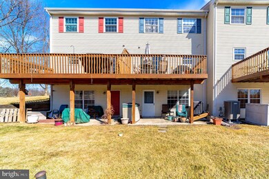 38 Stafford Square, Boyertown, PA 19512 - photo 3