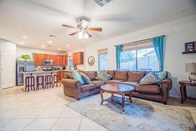 13 - Family Room