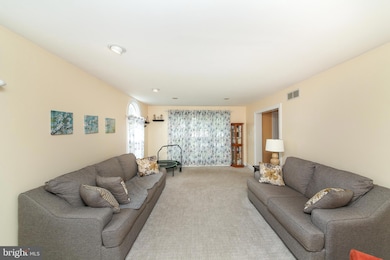 770 Atkinson Ln, Langhorne, PA 19047 - photo 4