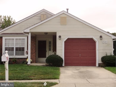 99 Lakebridge Dr, Woodbury, NJ 08096 - photo 2