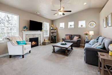 4757 SW Umatilla Ave, Redmond, OR 97756 - photo 6