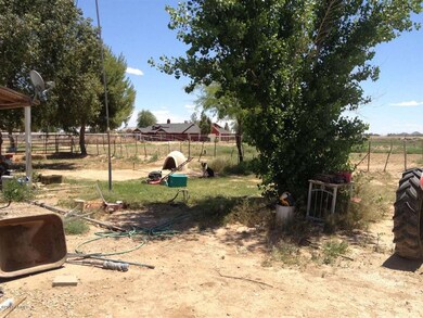 23022 E Munoz St, Queen Creek, AZ 85142 - photo 5