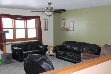 W2935 Sand Crane Dr, Belleville, WI 53508 - photo 3