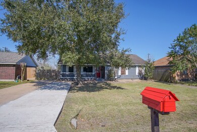 7627 County Road 669b, Alvin, TX 77511 - photo 4
