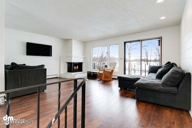 Inviting and Warm Living Room