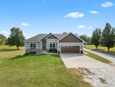 4615 SE Powers Dr, Runnells, IA 50237 - photo 2