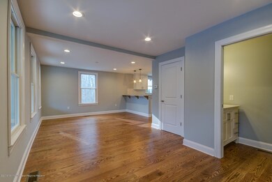 133 Abbott Ave Ocean Grove NJ-large-004-