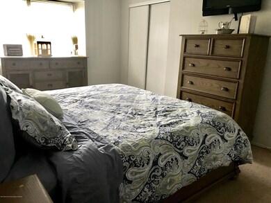 Master Bedroom (5)