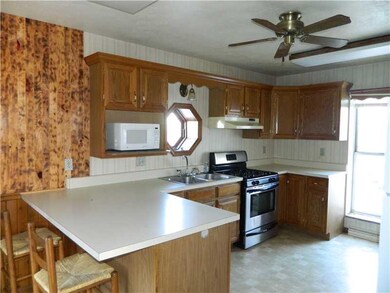 Kitchen. Spacious eat-in kitchen with all applianc