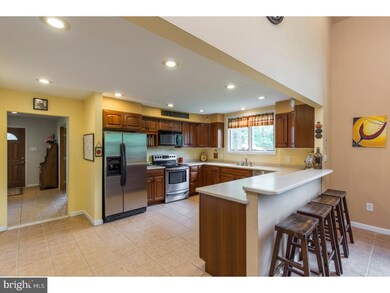 710 Crum Creek Rd, Broomall, PA 19008 - photo 7