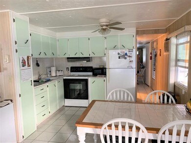 2000 E Bay Dr unit 49, Largo, FL 33771 - photo 2