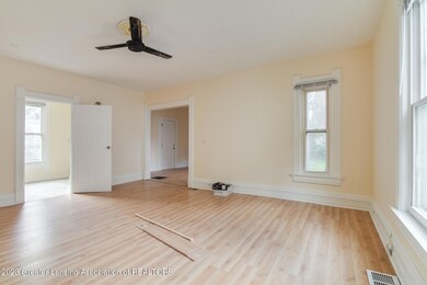 1117_N_Walnut_MORGAN-22
