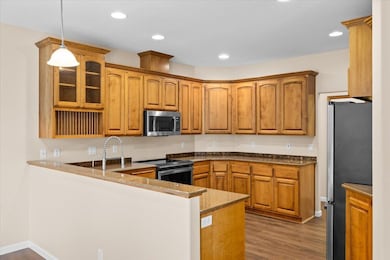 802 Ridgeway Ave, Central Point, OR 97502 - photo 6