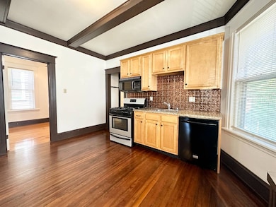 423 Hamilton St unit Floor 1, Albany, NY 12203 - photo 3