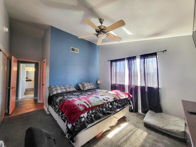 3425 Citrine Ln, Rosamond, CA 93560 - photo 3