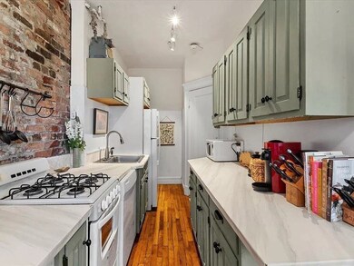 4 Crawford St unit 2, Cambridge, MA 02139 - photo 5