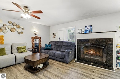 2430 Rosewood N unit B, Mount Pleasant, MI 48858 - photo 2