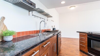 207 W Clarendon Ave Unit 2A-22