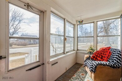 1010 N 4th Ave W, Newton, IA 50208 - photo 6