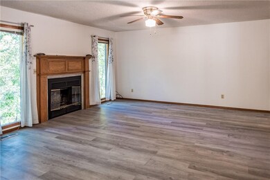 35 Knighton Dr, Bella Vista, AR 72715 - photo 7