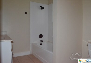 215 Scott St, San Marcos, TX 78666 - photo 6