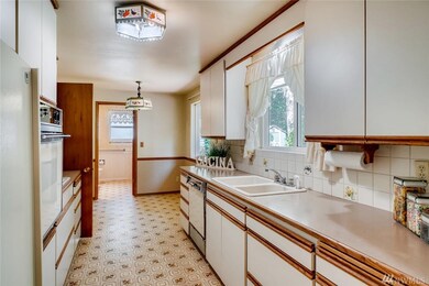 9123 227th St SW, Edmonds, WA 98026 - photo 6