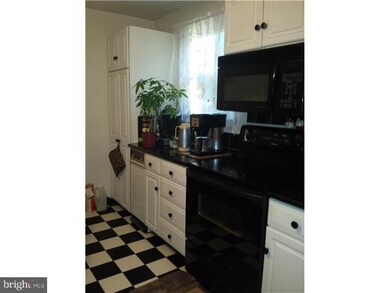 3320 Ridgeway St, Reading, PA 19605 - photo 4