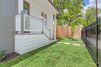 3829 Arlington St, Houston, TX 77018 - photo 2