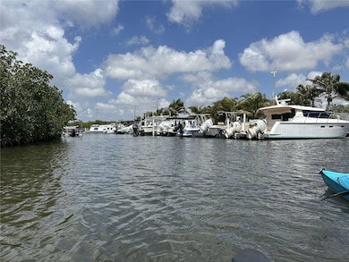 6817 Bayshore Rd, Palmetto, FL 34221 - photo 6