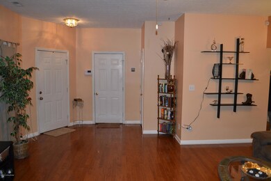 5809 Hudson Lake Dr, Louisville, KY 40291 - photo 5