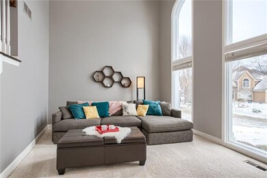 7574 Lichtenauer Dr, Shawnee, KS 66217 - photo 5