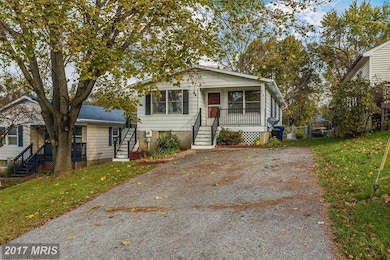 816 E E St, Brunswick, MD 21716 - photo 2