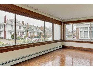 Porch - Enclosed