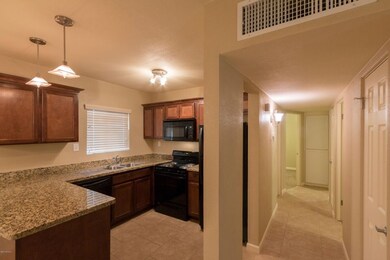 33rdKitchen1