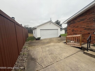 10424 New Haven Rd, New Haven, KY 40051 - photo 6