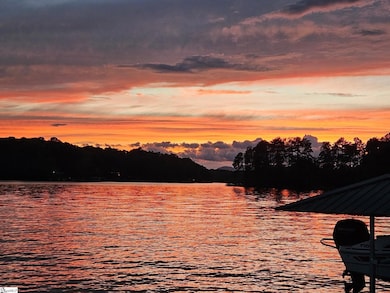 454 Chapman Dr, Inman, SC 29349 - photo 5