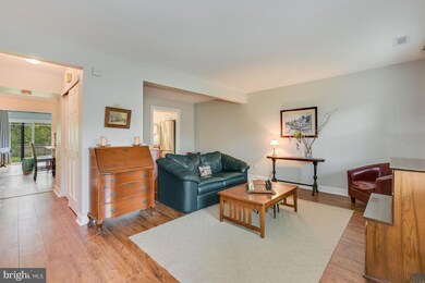 118 Malvern Ct, Mount Laurel, NJ 08054 - photo 4