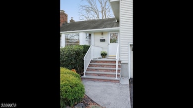 1148 Tanglewood Ln, Scotch Plains, NJ 07076 - photo 5